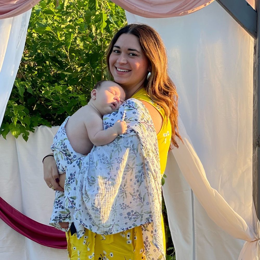 Meet your Posher, Elisa